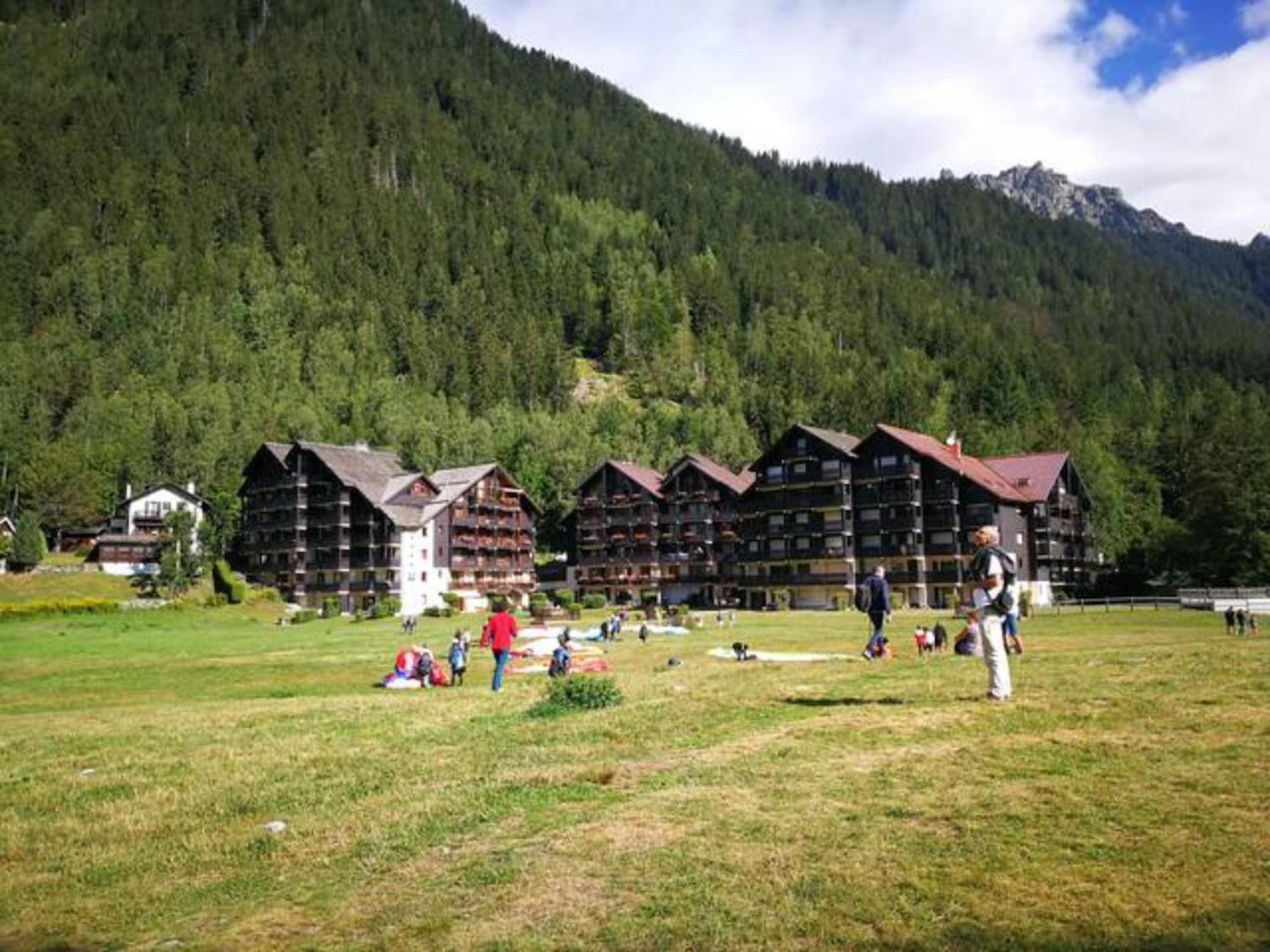 Le Savoy - Terrasse Avec Vue Sur Le Mont-Blanc Lägenhet Chamonix Exteriör bild